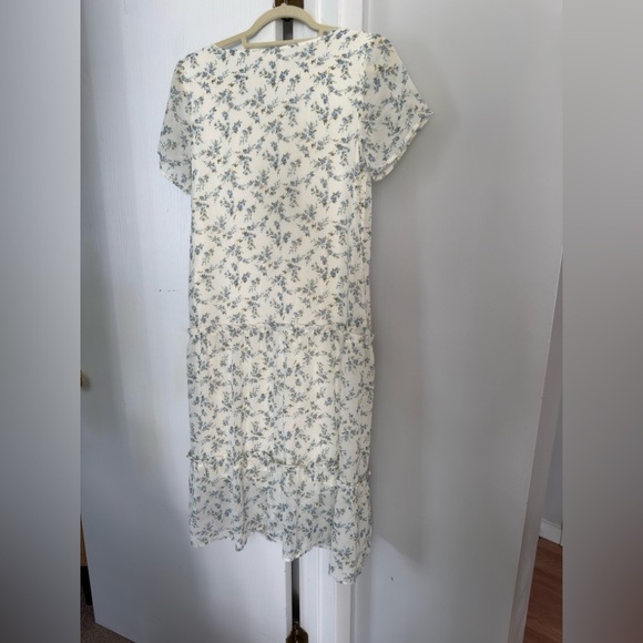 Roolee Ollie Square Neck Floral Midi Dress - Picture 6 of 7